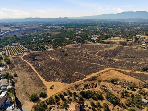 Tiny photo for 102 Sorrento Hills, Riverside, CA 92504 (MLS # IV26200012)