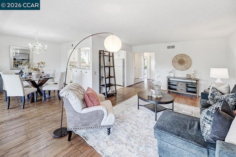 Photo of 2424 Pine Knoll Dr DR #7, Walnut Creek, CA 94595 (MLS # 41148281)