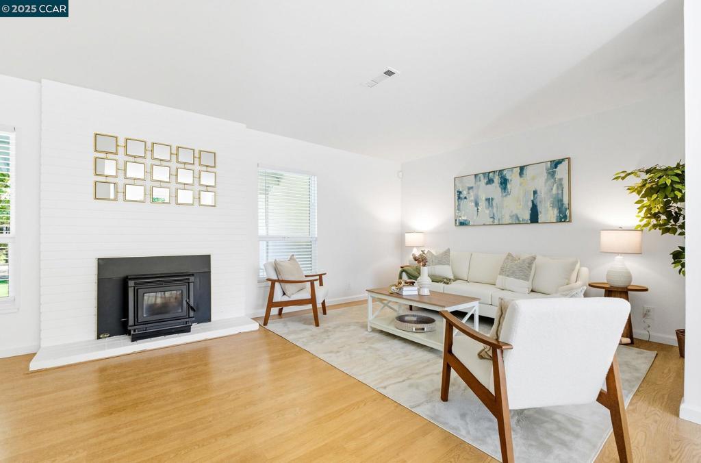 GREGORY GARDENS - Residential