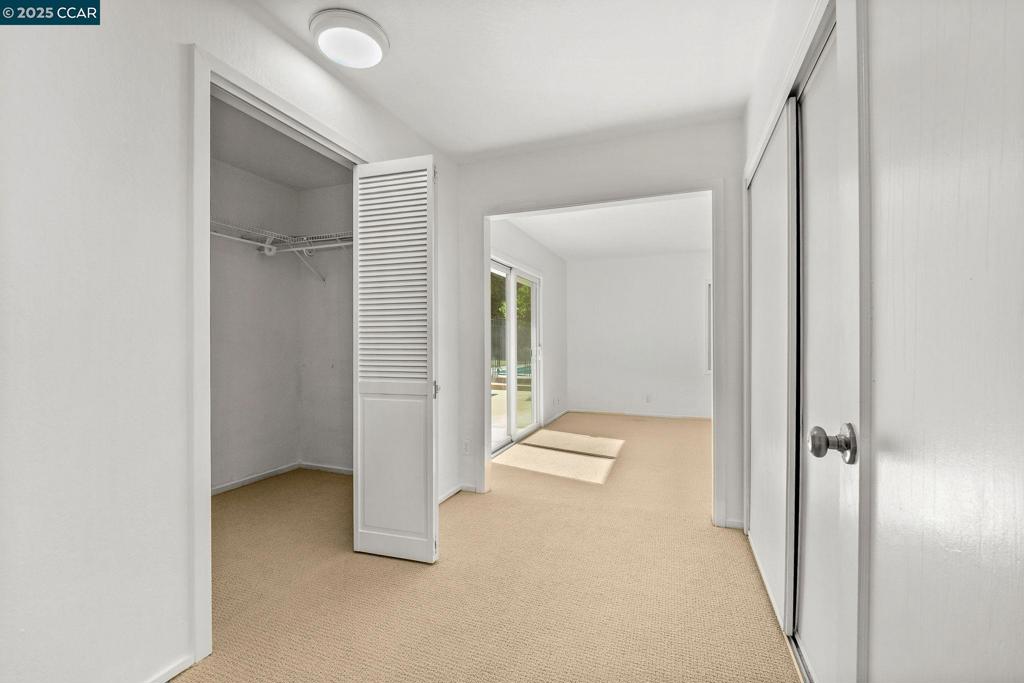 GREGORY GARDENS - Residential