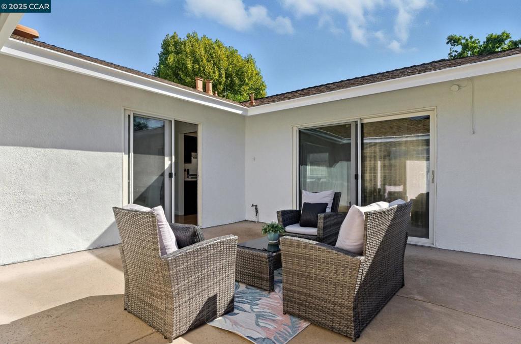 GREGORY GARDENS - Residential