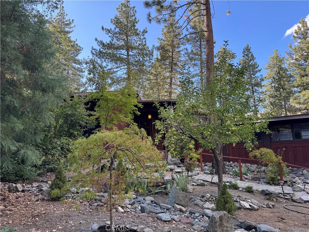 516 Lark Drive