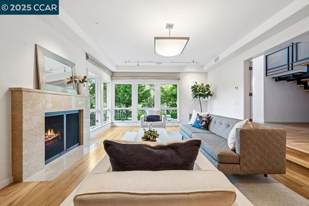 25 Haciendas Rd