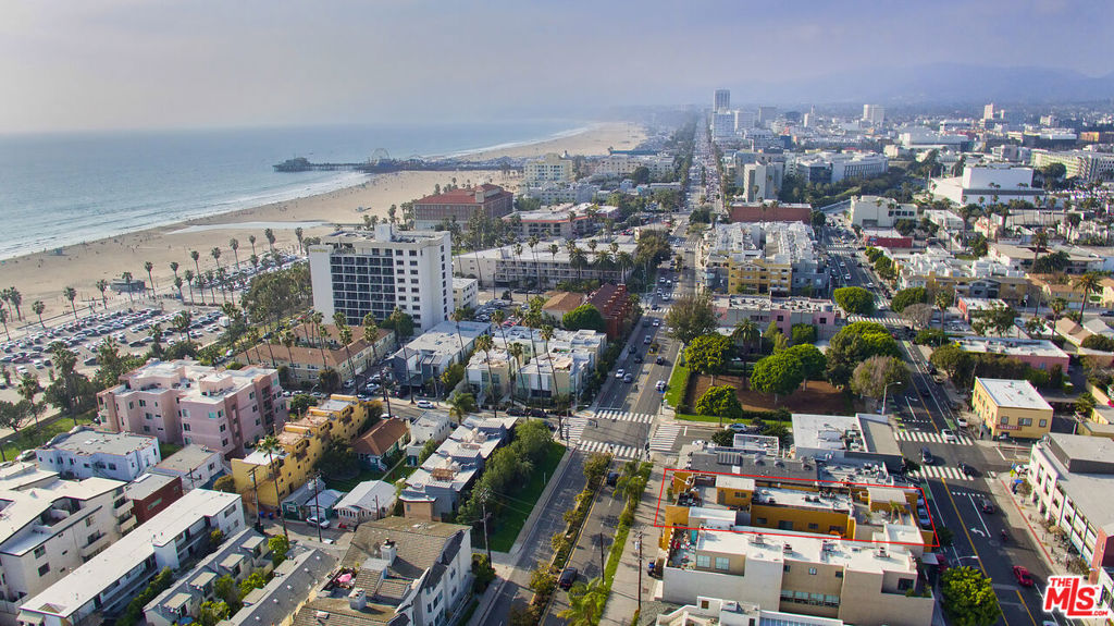 Properties 2 2216 Main Street 8 Units