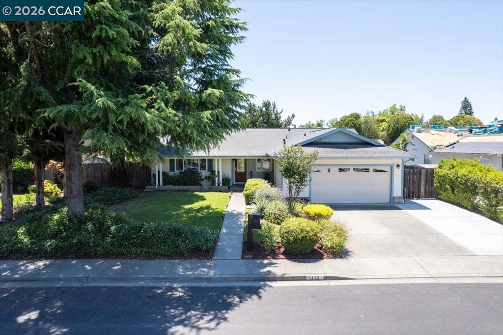472 Cordoba Ln