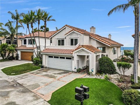 Photo of 27 Saint Francis Court, Dana Point, CA 92629 (MLS # OC25252193)