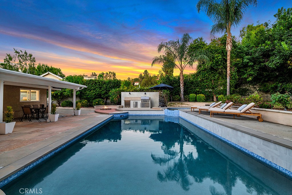 4540 Del Moreno Drive