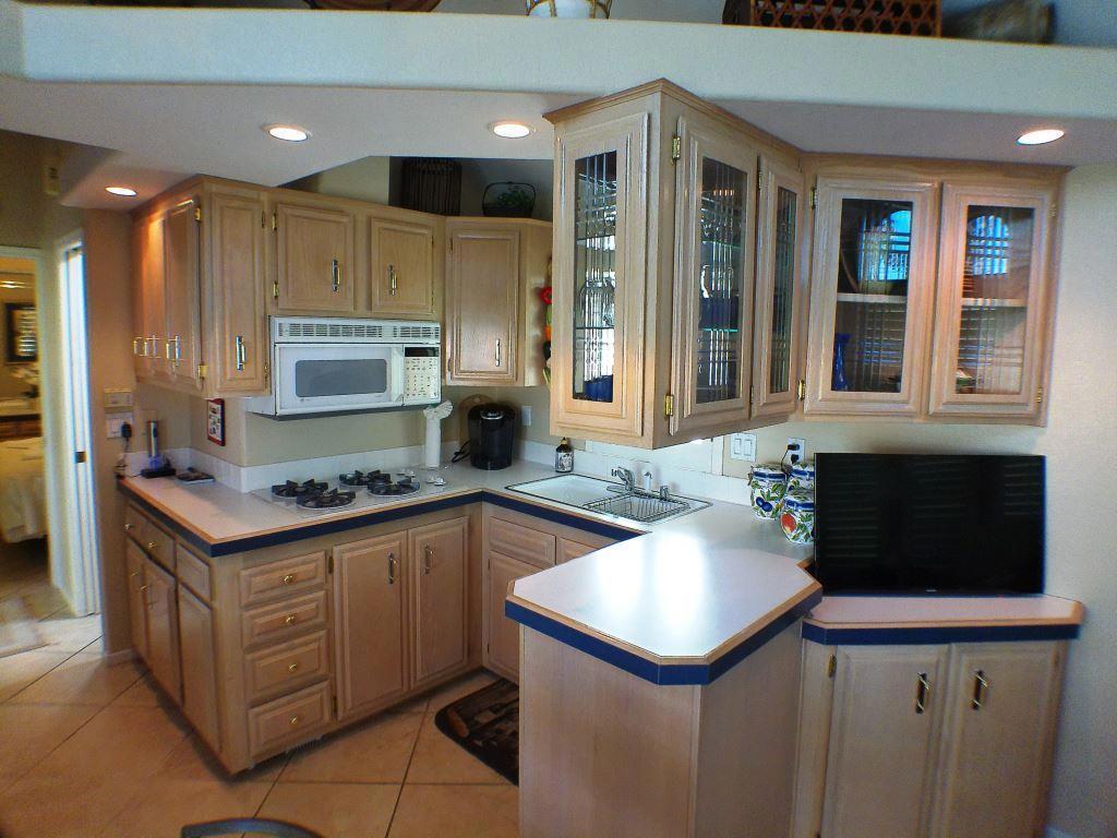 Rancho Casa Blanca - Manufactured In Park