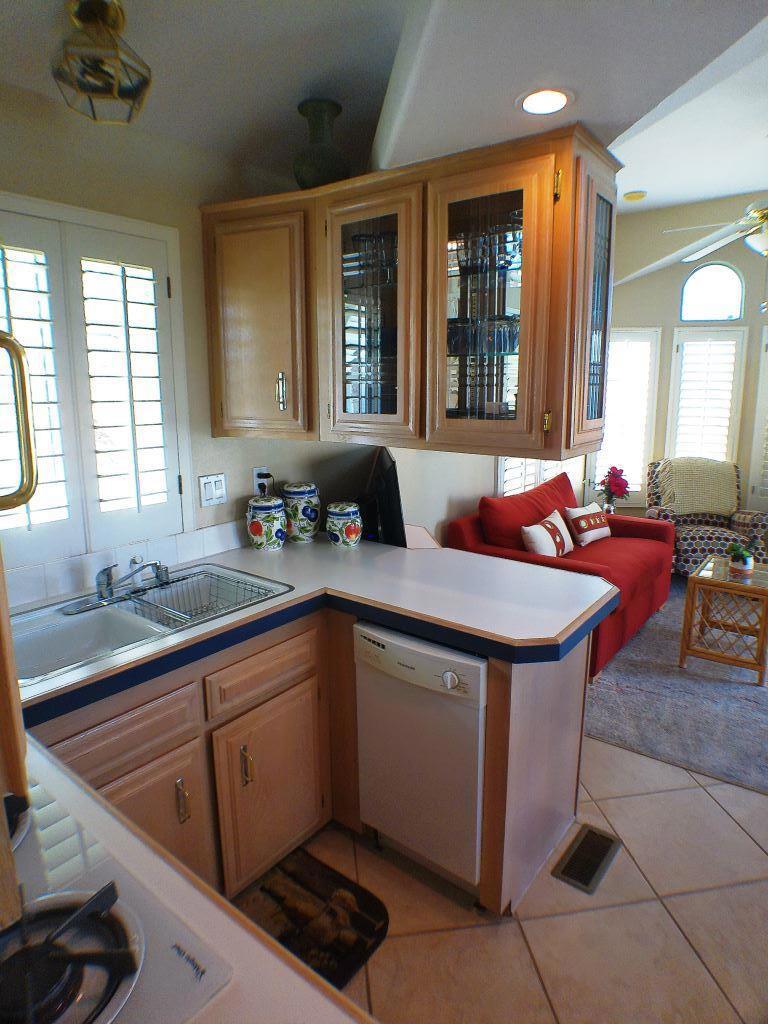 Rancho Casa Blanca - Manufactured In Park