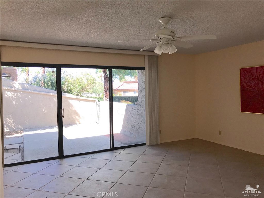 Saddlerock Estates - Residential