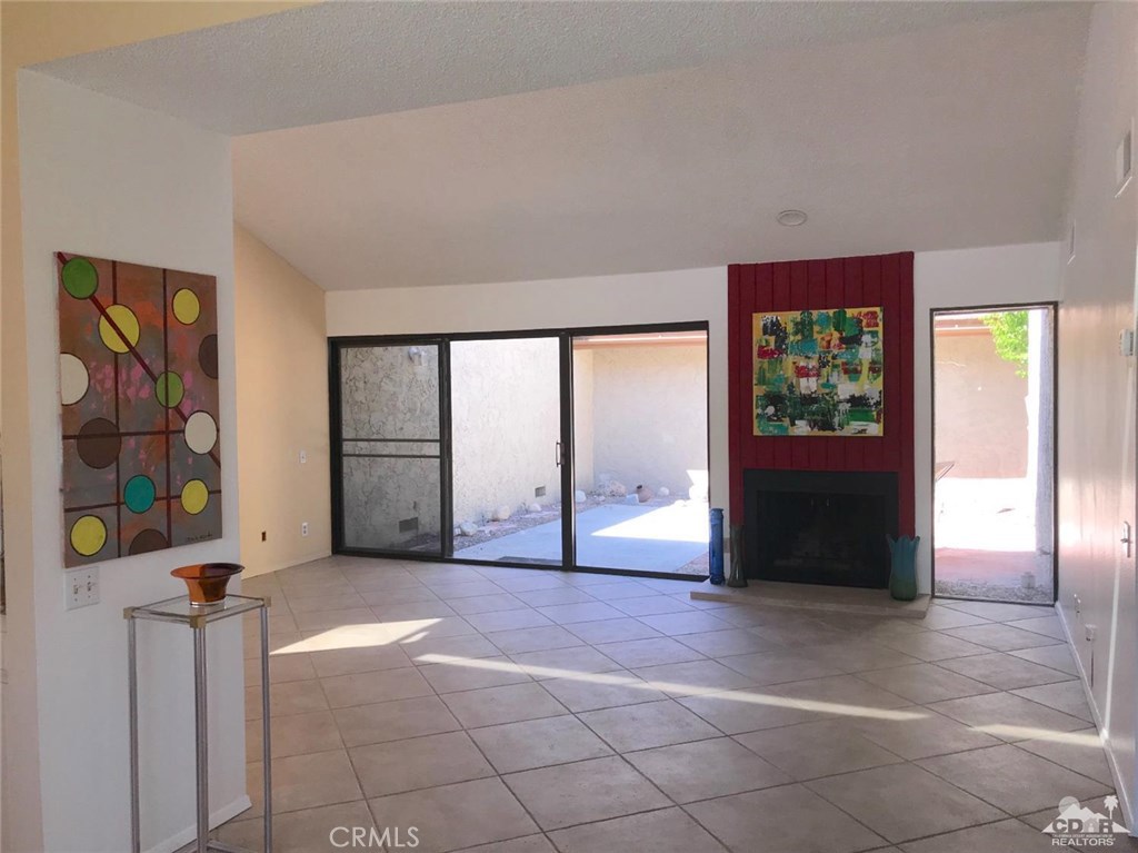 Saddlerock Estates - Residential