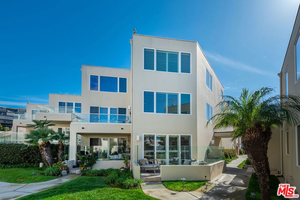 Photo of 7301 Vista Del Mar #4, Playa Del Rey, CA 90293 (MLS # 25587385)