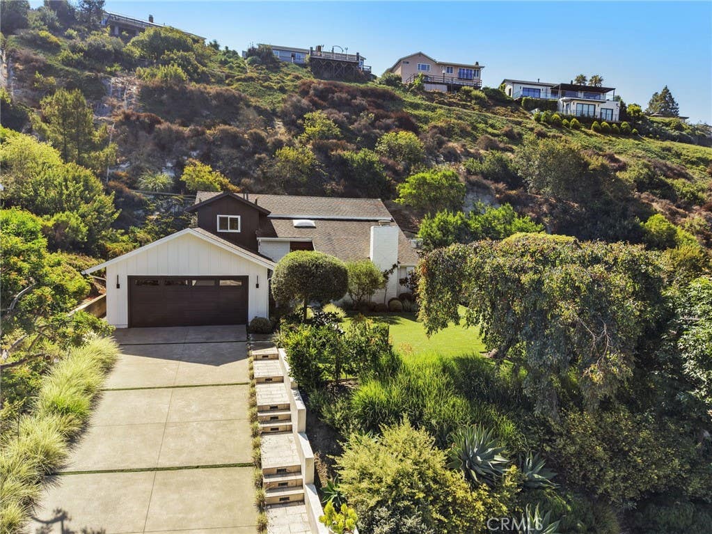 Photo of 3121 Bern Drive, Laguna Beach, CA 92651 (MLS # LG26174104)