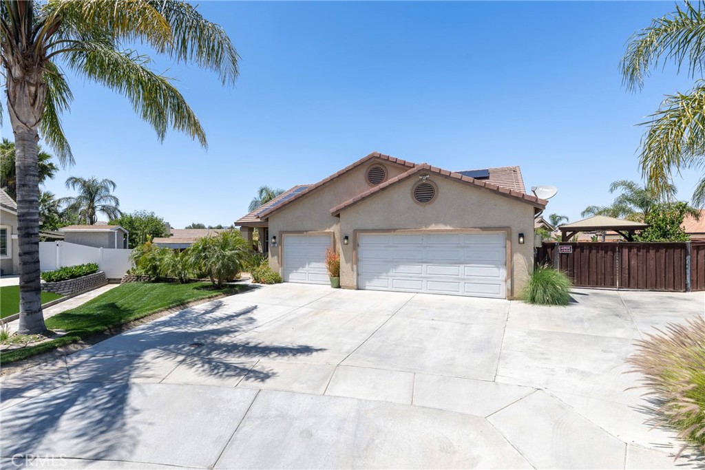 293 Captains Court