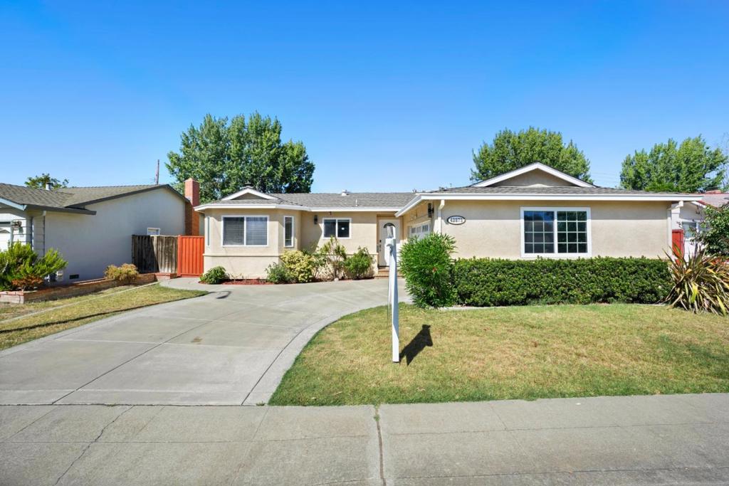 42873 Everglades Park Drive
