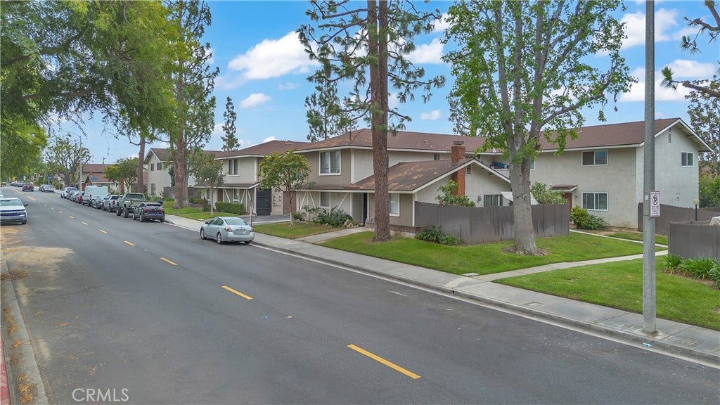174 W Grove Street 4