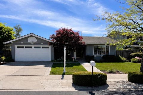 Photo of 6902 Dartmoor Way, San Jose, CA 95129 (MLS # ML82039990)