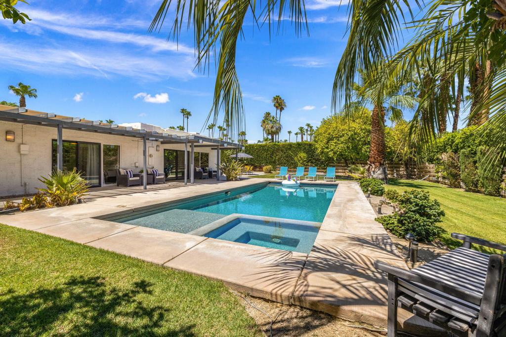 Oasis Del Sol - Residential