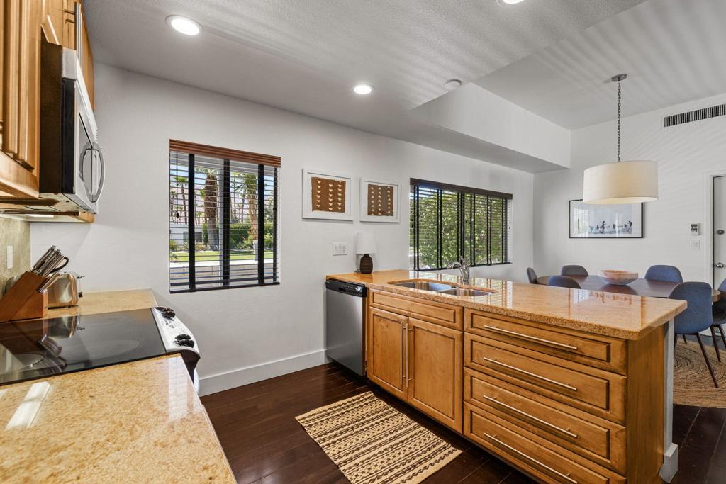 Oasis Del Sol - Residential