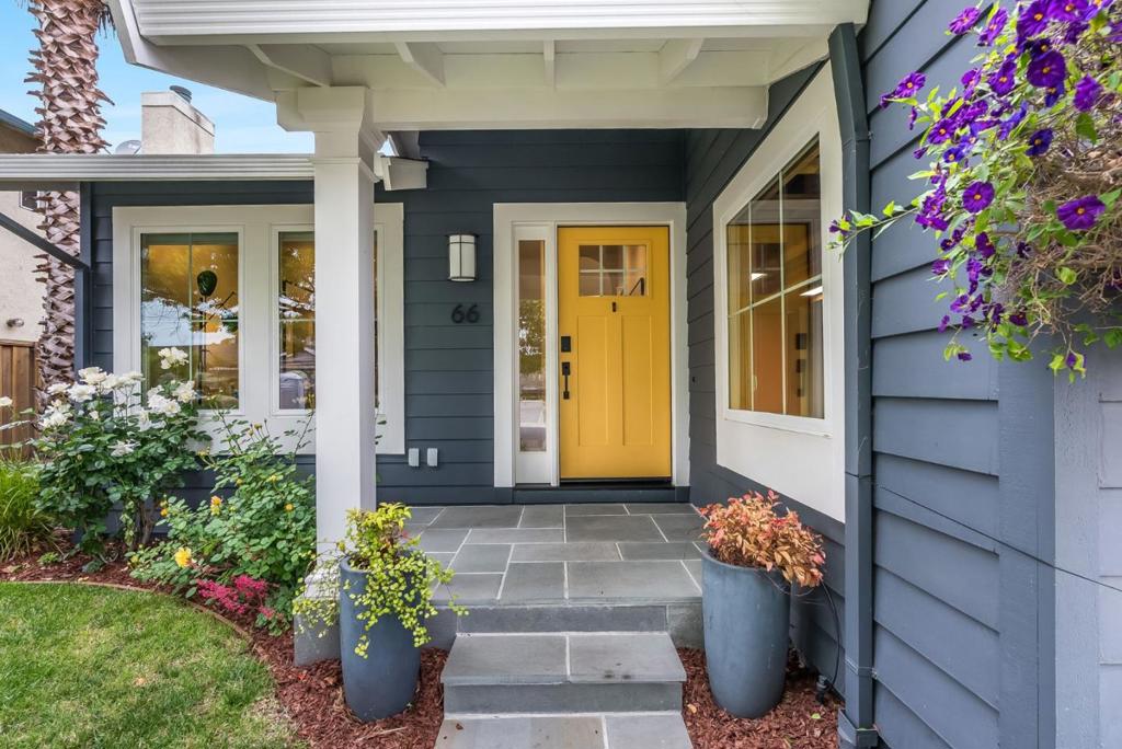 66 Bayport Court