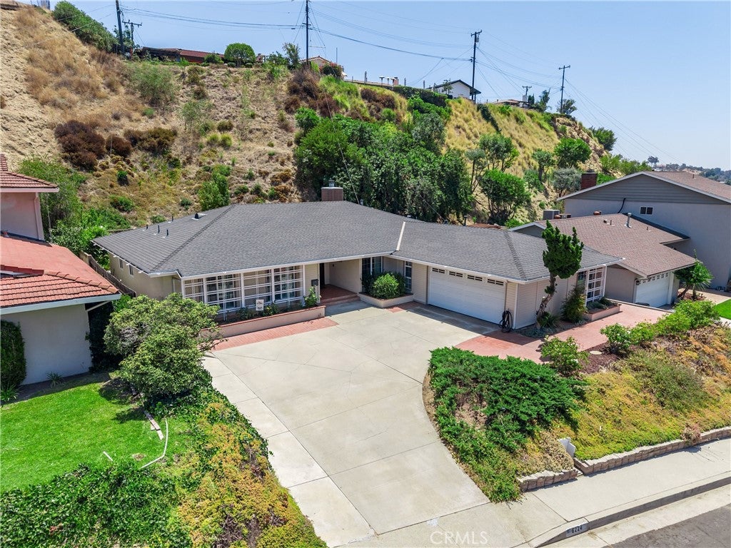 6224 Roundhill Drive, Whittier CA 90601