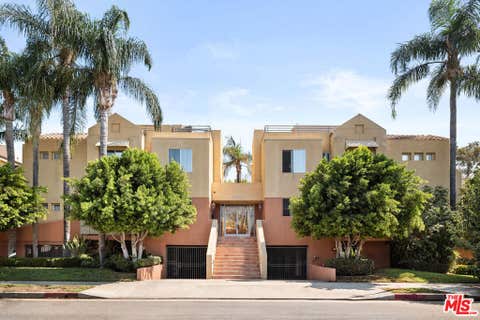 Photo of 5350 Sepulveda Boulevard #7, Los Angeles, CA 91411 (MLS # 26862253)
