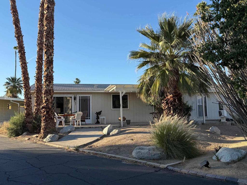 1010 Palm Canyon Drive 82