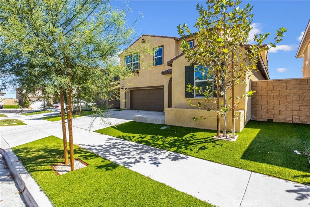 16775 Fern Pine