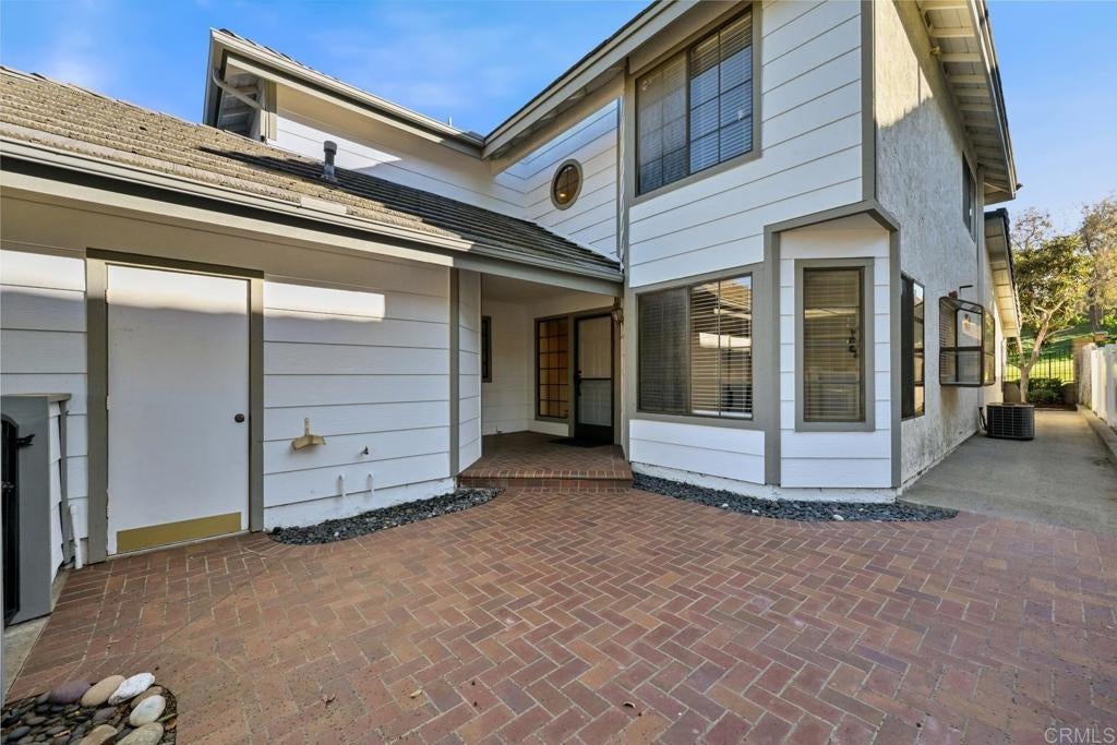 1818 Spyglass Circle