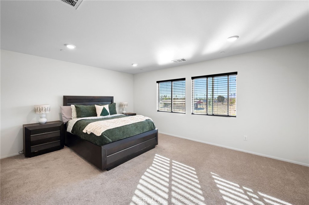 Mariposa Pointe - Residential