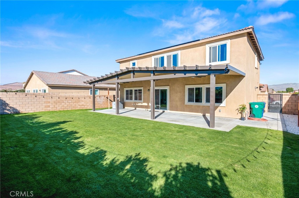 Mariposa Pointe - Residential