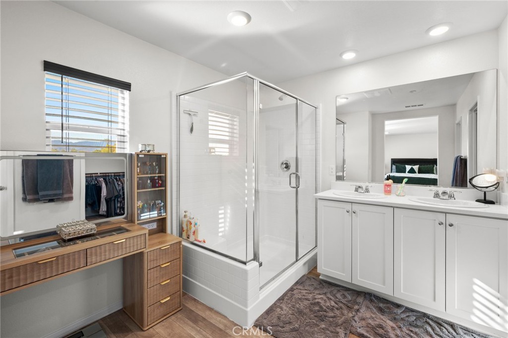 Mariposa Pointe - Residential