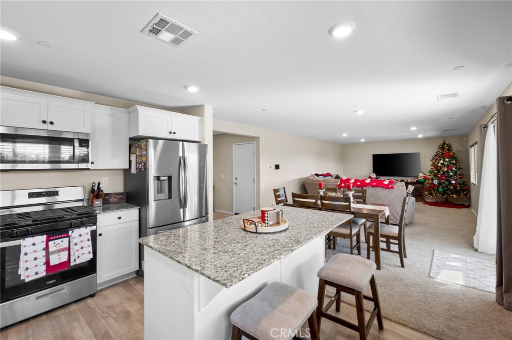 Mariposa Pointe - Residential