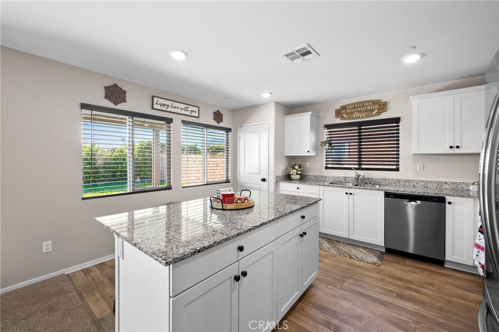 Mariposa Pointe - Residential