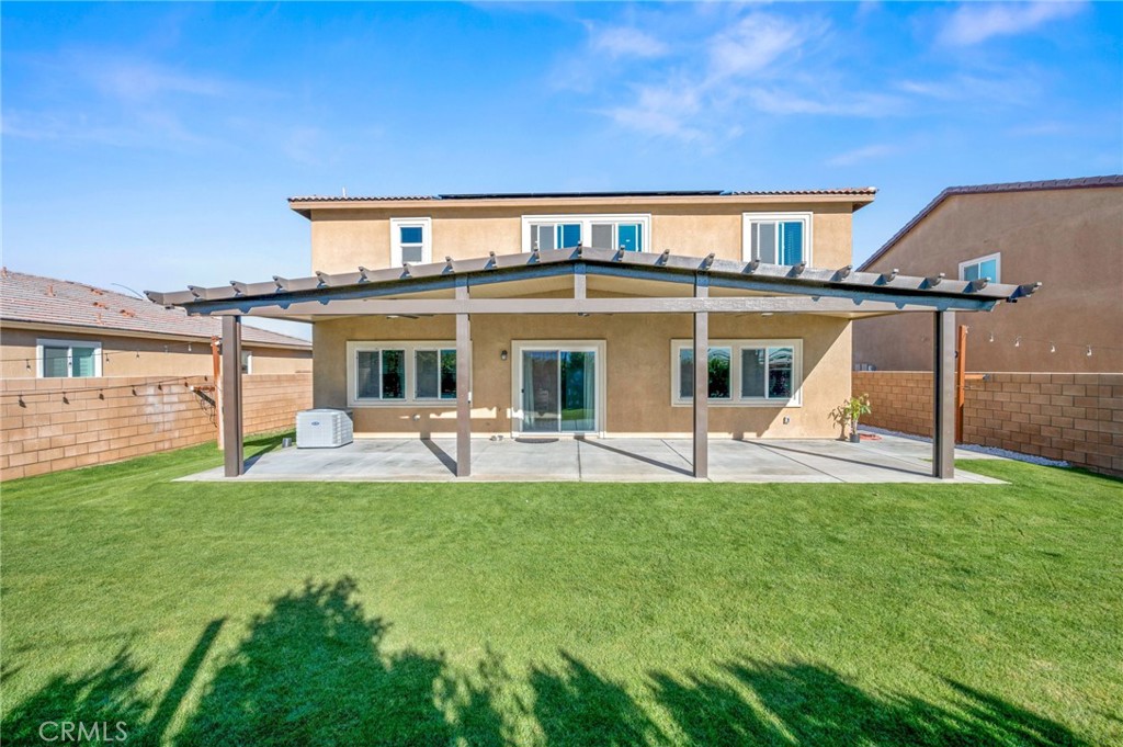 Mariposa Pointe - Residential