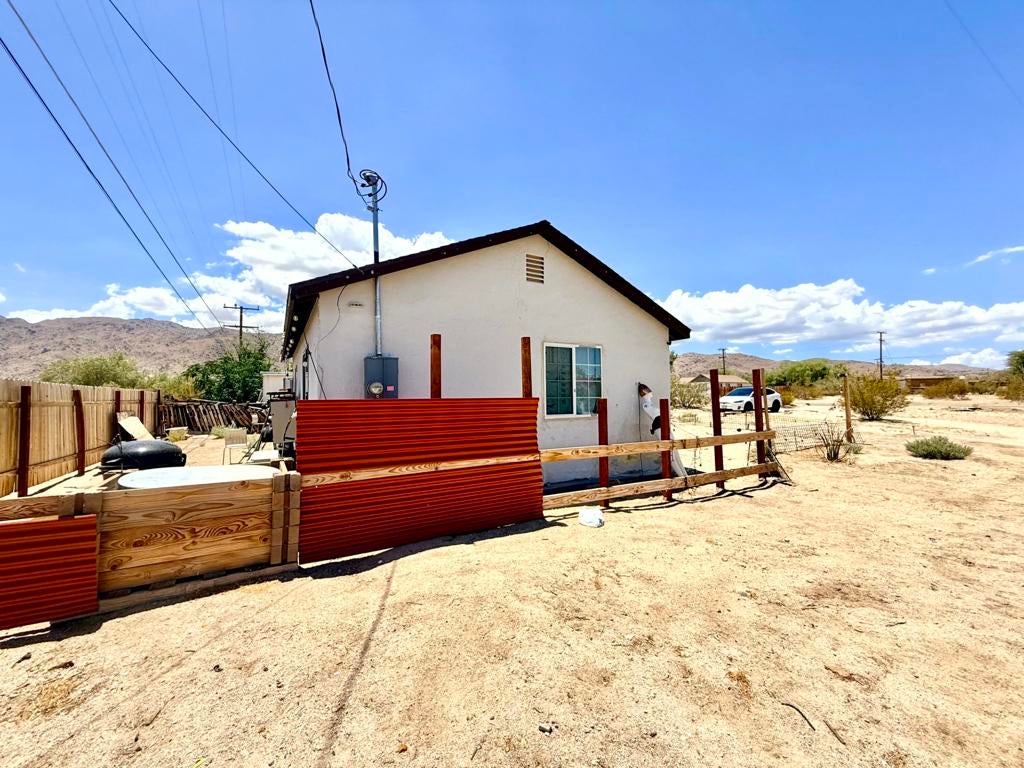 72425 Cactus Drive