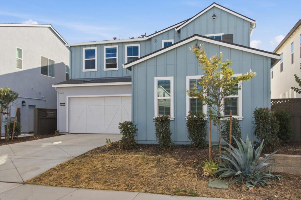 3218 Jake Street
