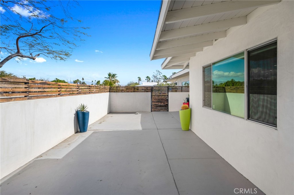 43 @ Racquet Club (33139) - Residential
