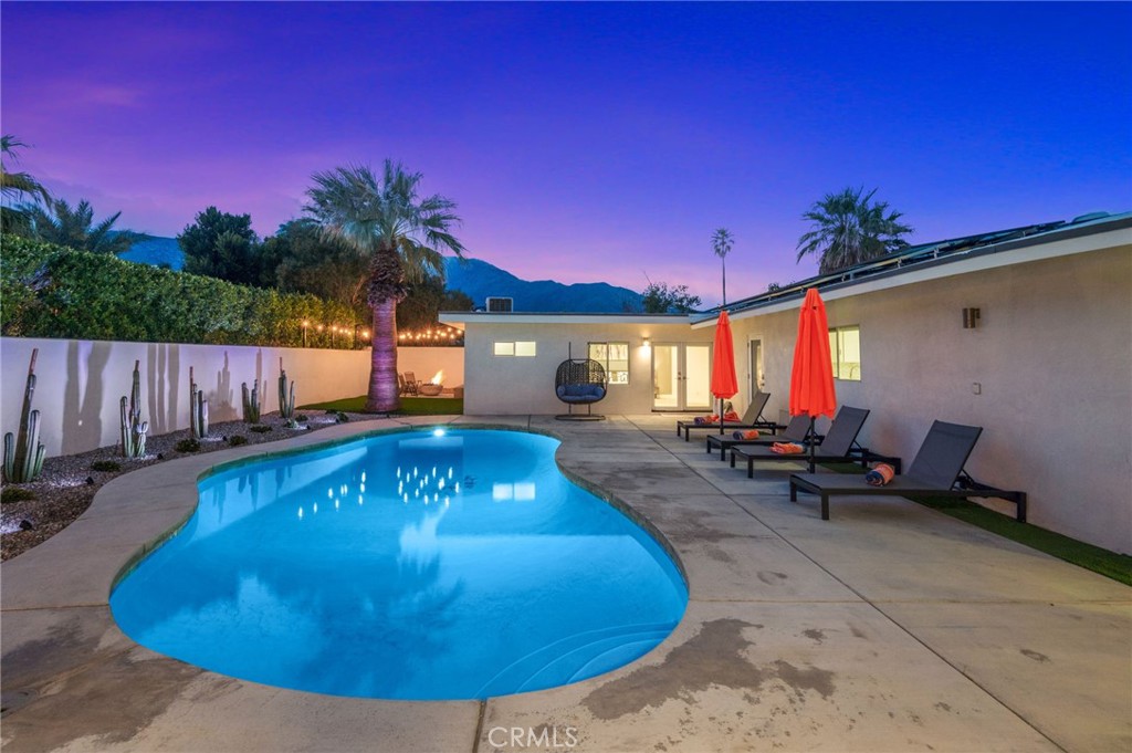 43 @ Racquet Club (33139) - Residential