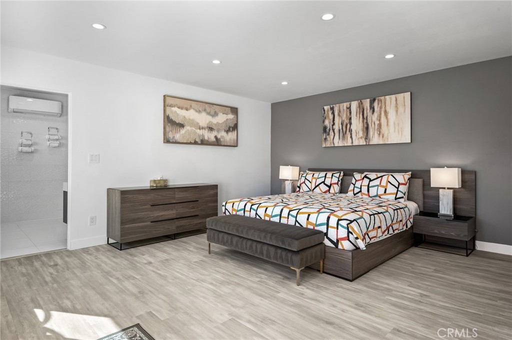 43 @ Racquet Club (33139) - Residential