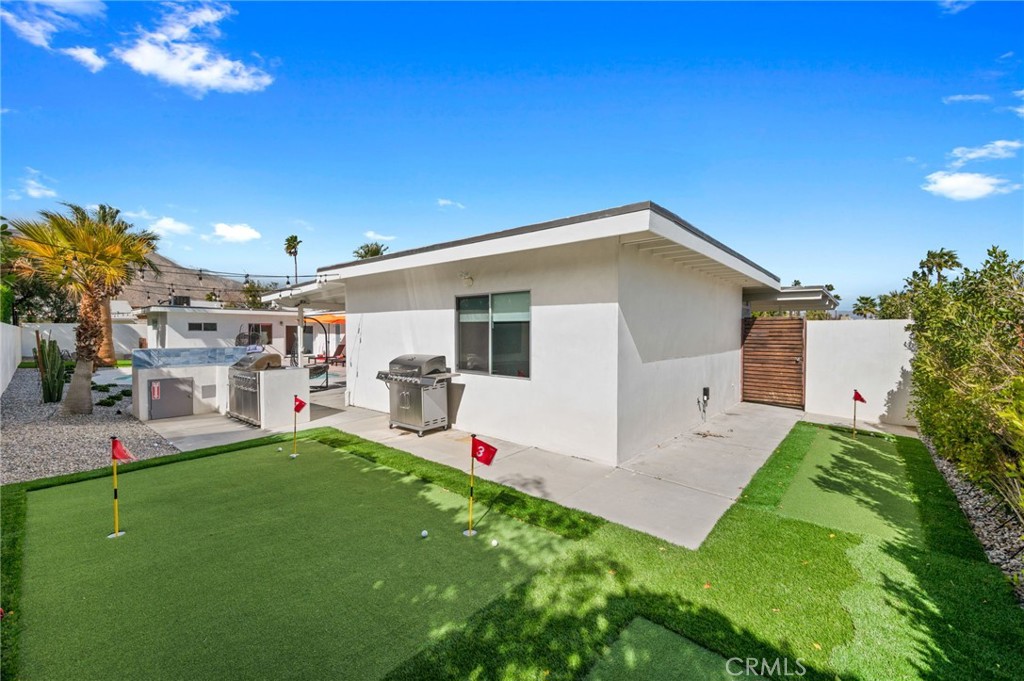 43 @ Racquet Club (33139) - Residential