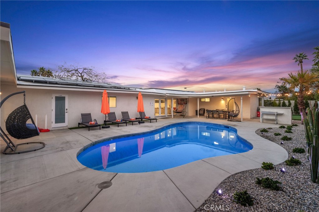 43 @ Racquet Club (33139) - Residential