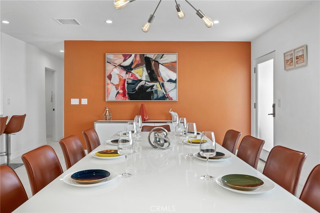 43 @ Racquet Club (33139) - Residential