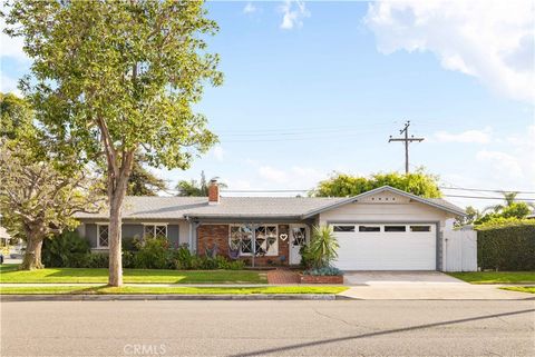 2836 Portola Costa Mesa CA 92626