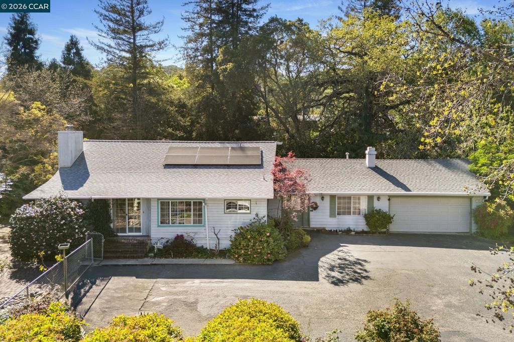 Photo of 3800 Alhambra Way Way, Martinez, CA 94553 (MLS # 41125287)