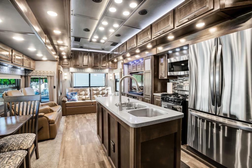 Properties 2 69411 Ramon Rd #36