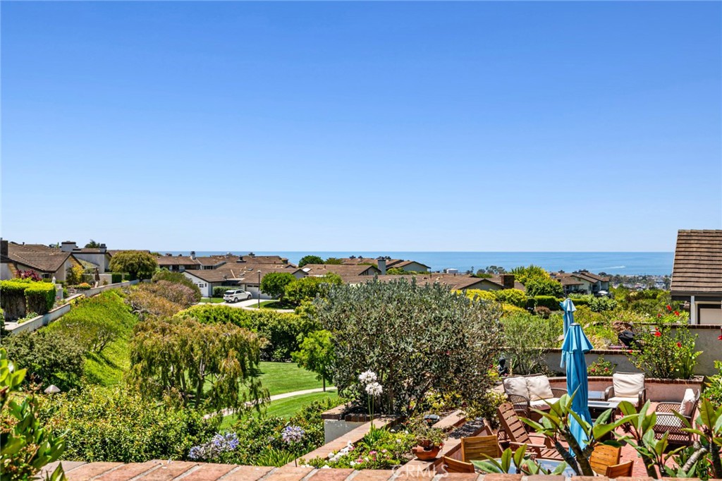 15 Skysail Drive