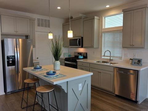 718 SYCAMORE Avenue 195 Vista CA 92083