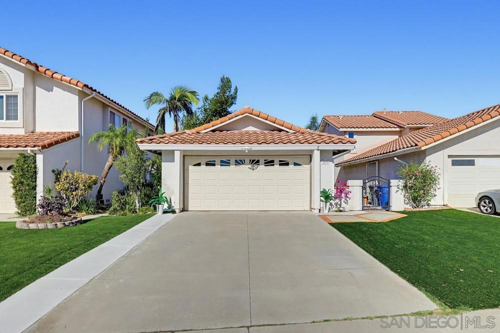 2474 Royal Saint James