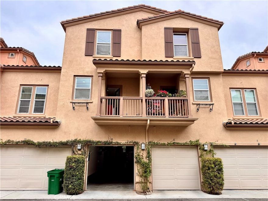 Exceptional opportunity to own in the wonderful community of Sansovino in Ladera Ranch. This beautiful 2-bedroom, 2.5-bathroom condo at 10 Martino features a timeless, classic all-white aesthetic that never goes out of style, with clean, original finishes throughout—including white kitchen tiles and cabinets, plus white bathrooms for a fresh, enduring appeal. Enter on the ground level to find a tandem two-car garage with a very high ceiling on the left, then ascend the stairs to the main living area. This second level offers a large family room with lots of windows for natural light and views of the mature trees, a kitchen that flows into the dining area, a guest half-bathroom, and a large storage area under the stairs. Continue upstairs to the third level, which provides a large master bedroom with an attached full bathroom and large walk-in closet, a second bedroom with an additional full bathroom, a laundry closet, and linen storage. Enjoy access to Ladera Ranch’s award-winning schools and amenities, including internet, clubhouses, multiple pools, sports parks, a private water park, skate park, several community parks, dog park, frequent community events, miles of biking and hiking trails, and convenient proximity to several shopping centers.